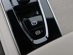 Volvo XC90 thumbnail 41