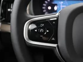 Volvo XC90 thumbnail 44