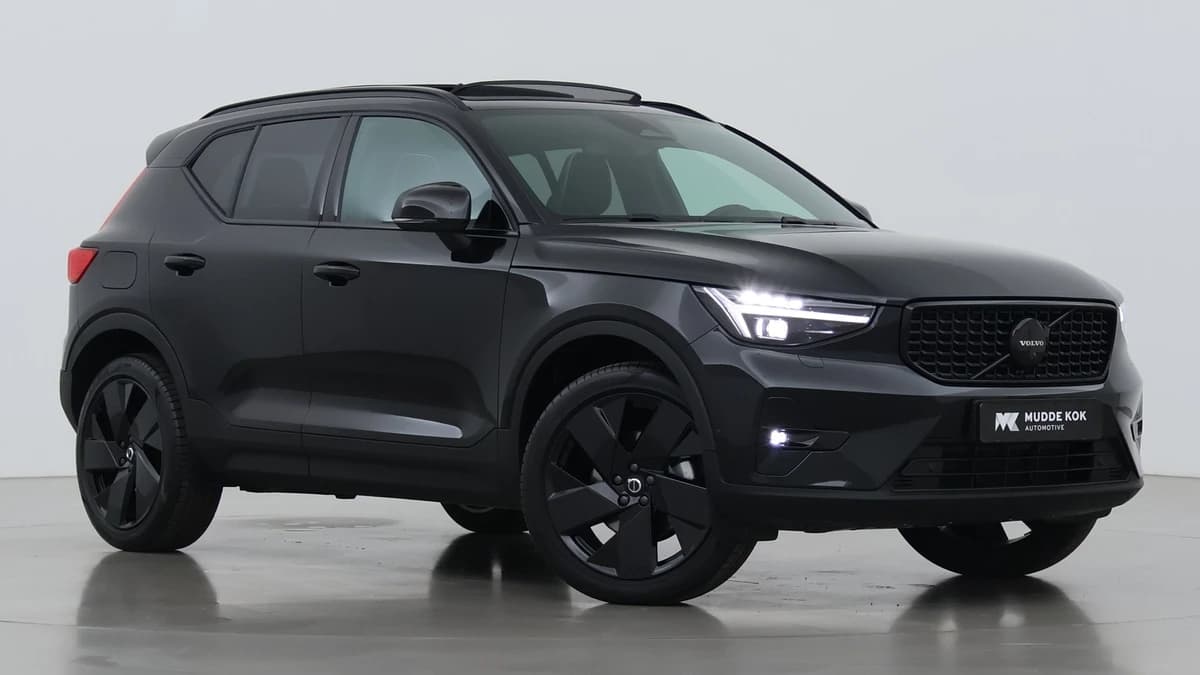 Volvo XC40 — foto 1