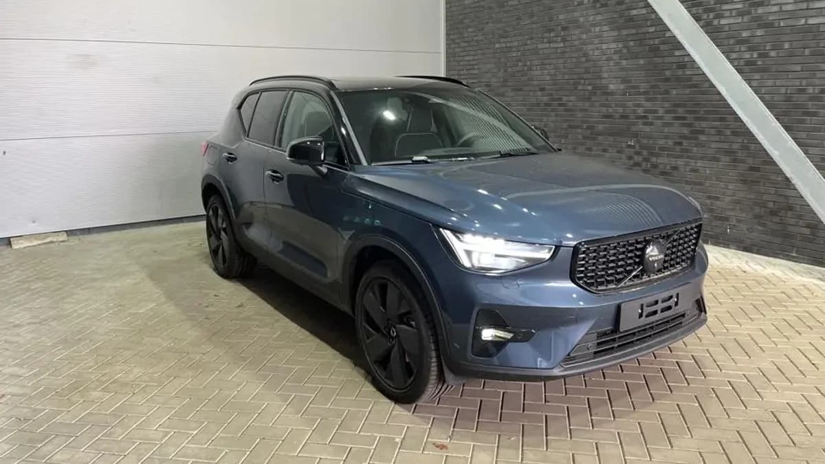Volvo XC40 — foto 1