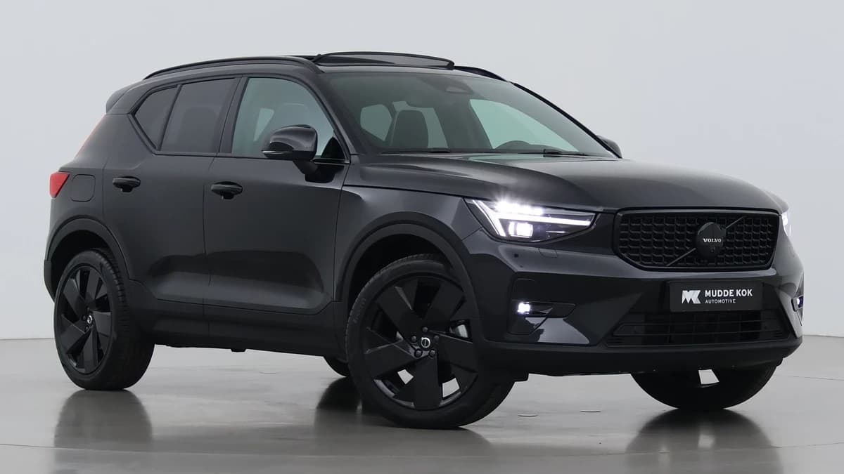 Volvo XC40 — foto 1