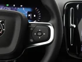 Volvo XC40 thumbnail 43