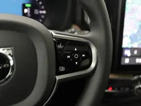 Volvo XC60 thumbnail 36