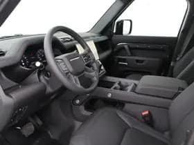 Land Rover Defender thumbnail 3