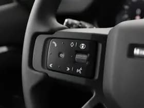 Land Rover Defender thumbnail 39