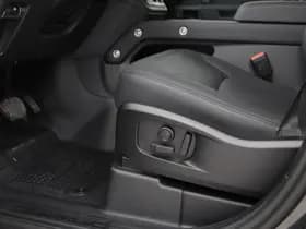 Land Rover Defender thumbnail 44