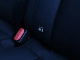 Land Rover Defender thumbnail 46