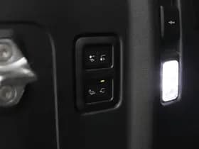 Land Rover Defender thumbnail 49