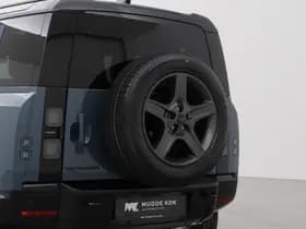 Land Rover Defender thumbnail 51