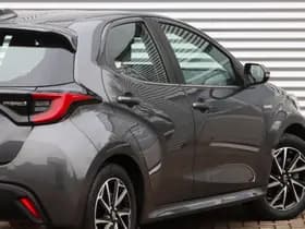 Toyota Yaris 1.5 Hybrid Dynamic Carplay / Camera / Stoel verw. thumbnail 7