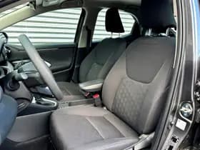 Toyota Yaris 1.5 Hybrid 115 Active Face-Lift thumbnail 16