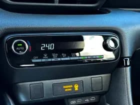 Toyota Yaris 1.5 Hybrid 115 Active Face-Lift thumbnail 20