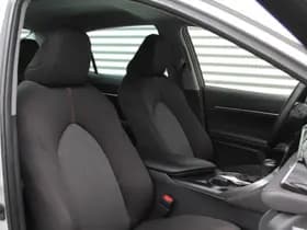 Toyota Camry 2.5 Hybrid Dynamic thumbnail 14