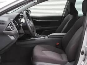 Toyota Camry 2.5 Hybrid Dynamic thumbnail 5