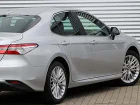 Toyota Camry 2.5 Hybrid Dynamic thumbnail 8