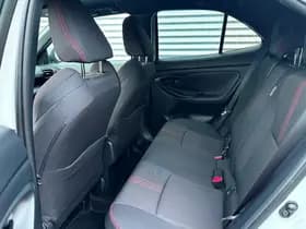 Toyota Yaris Cross 1.5 Hybrid GR Sport Ceramic Gray Metallic thumbnail 22