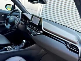 Toyota C-HR 1.8 Hybrid Style Bi-Tone Carplay / Safety Pakket / Navi thumbnail 13