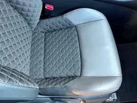 Toyota C-HR 1.8 Hybrid Style Bi-Tone Carplay / Safety Pakket / Navi thumbnail 14