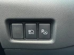 Toyota C-HR 1.8 Hybrid GR-Sport Bi-Tone 9.266 KM. thumbnail 26