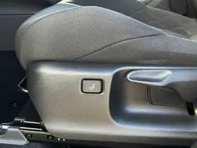 Toyota Corolla Cross Hybrid 200 Advent. / Pano / 4X4 thumbnail 19