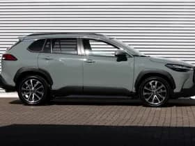 Toyota Corolla Cross Hybrid 200 Advent. / Pano / 4X4 thumbnail 3