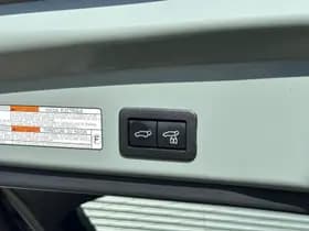 Toyota Corolla Cross Hybrid 200 Advent. / Pano / 4X4 thumbnail 29