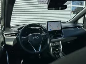 Toyota Corolla Cross Hybrid 200 Advent. / Pano / 4X4 thumbnail 9