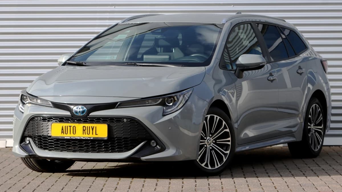 Toyota Corolla Touring Sports 2.0 Hybrid Team — foto 1