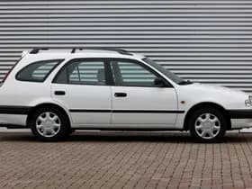 Toyota Corolla thumbnail 3