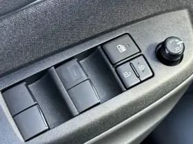 Toyota Yaris Cross 1.5 Hybrid 115 Dynamic 2.411 Km ! thumbnail 23