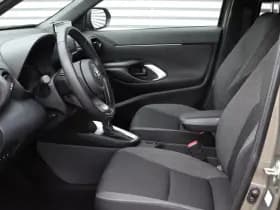 Toyota Yaris Cross 1.5 Hybrid Team-D Navi / Safety+Winter Pack thumbnail 5