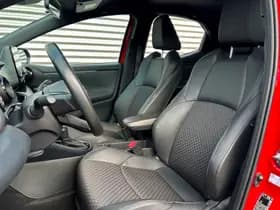 Toyota Yaris 1.5 Hybrid Executive Bi-Tone thumbnail 14