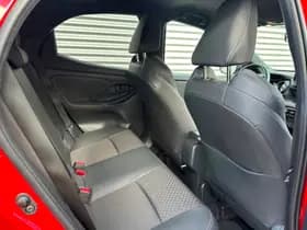 Toyota Yaris 1.5 Hybrid Executive Bi-Tone thumbnail 16