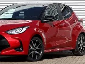 Toyota Yaris 1.5 Hybrid Executive Bi-Tone thumbnail 6