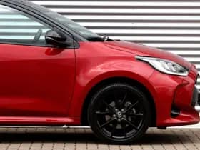 Toyota Yaris 1.5 Hybrid Executive Bi-Tone JBL / HUD thumbnail 8