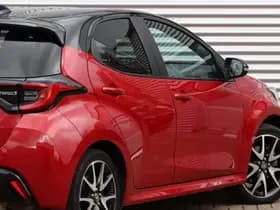 Toyota Yaris 1.5 Hybrid Executive Bi-Tone thumbnail 7