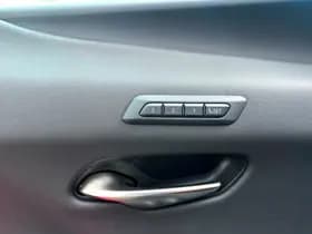 Lexus UX 250h F Sport Line President Pack thumbnail 12