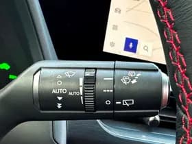 Lexus UX 250h F Sport Line President Pack thumbnail 16