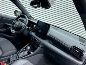 Toyota Yaris 1.5 Hybrid Executive Bi-Tone JBL / HUD thumbnail 13