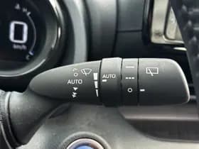 Toyota Yaris 1.5 Hybrid Executive Bi-Tone JBL / HUD thumbnail 22