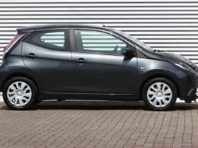 Toyota Aygo thumbnail 3