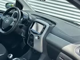 Toyota Aygo thumbnail 9