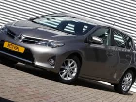 Toyota Auris thumbnail 11