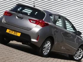 Toyota Auris thumbnail 12