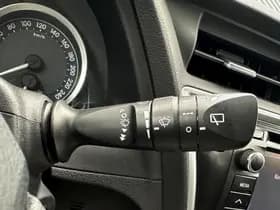 Toyota Auris thumbnail 24