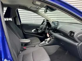 Toyota Yaris thumbnail 4