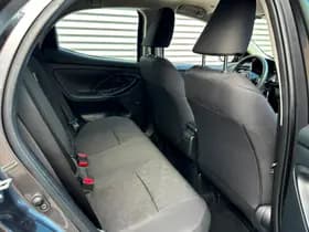 Toyota Yaris thumbnail 17