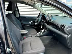 Toyota Yaris thumbnail 4