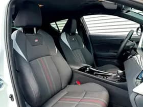 Toyota C-HR thumbnail 14