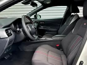 Toyota C-HR thumbnail 5